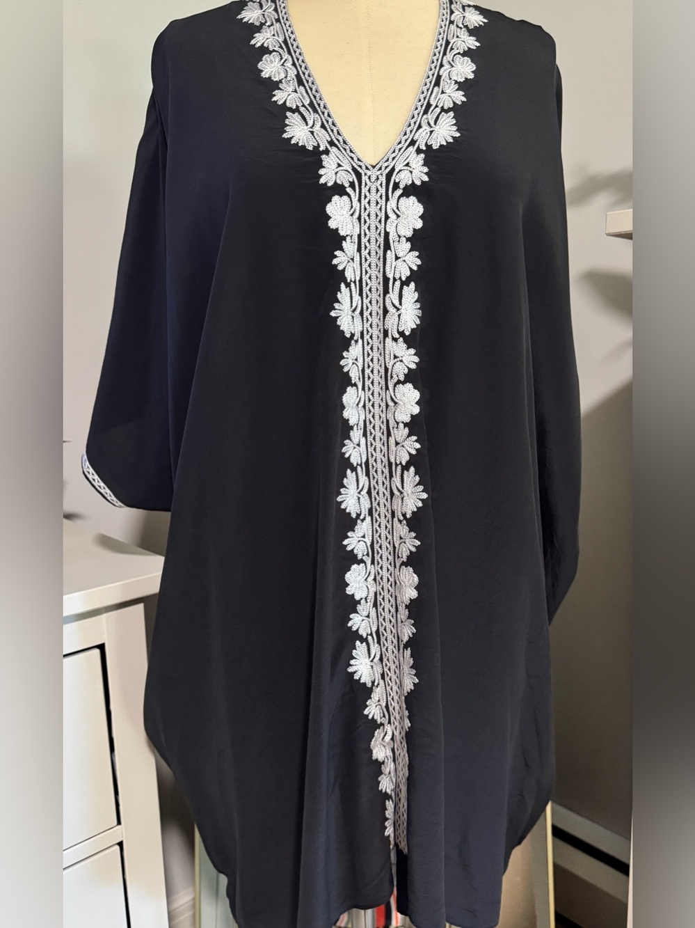 Marie France Van Damme Boubou Floral Embroidered Silk Kaftan One Size